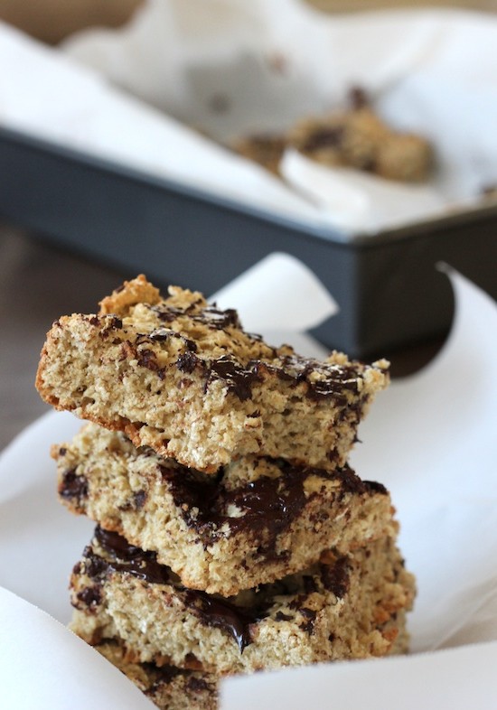 Post image for Healthier Oatmeal Dark Chocolate Bars